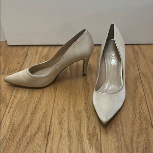 J.Renee Cream Pointed-Toe Heels Elegant Stiletto
